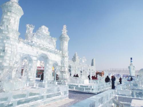 哈尔滨，冰雪之下的独白与对话之旅